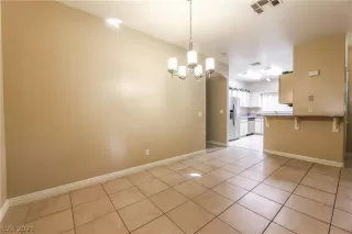 Photo #6: 2354737 Listing