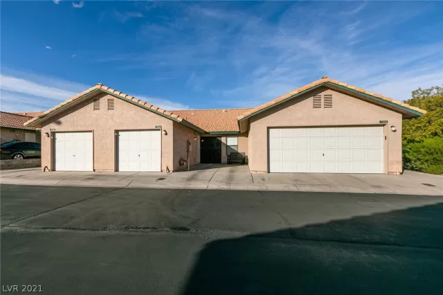 MLS: 2354781 Condo For Sale