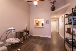 Photo #6: 2354781 Listing