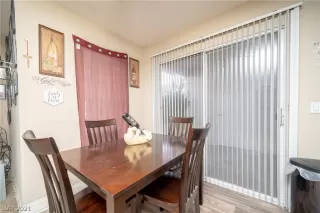 Photo #2: 2354818 Listing 