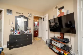 Photo #4: 2354818 Listing 