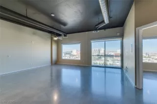 Photo #5: 2354849 Listing