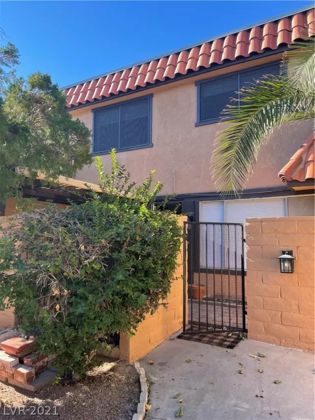 MLS: 2354893 Condo For Sale