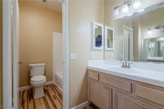 Photo #5: 2354902 Listing