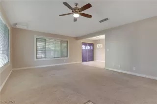 Photo #3: 2354917 Listing