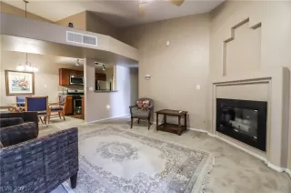 Photo #2: 2354932 Listing