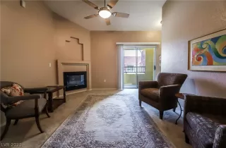 Photo #6: 2354932 Listing