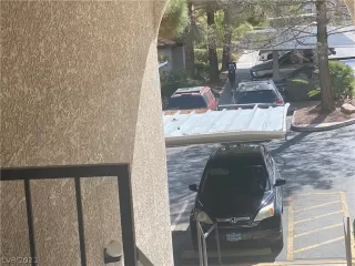 Photo #2: 2354937 Listing