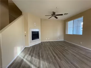 Photo #2: 2354951 Listing 