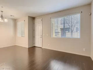 Photo #1: 2354968 Listing 