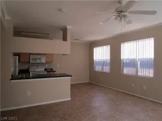 Photo #5: 2354974 Listing 
