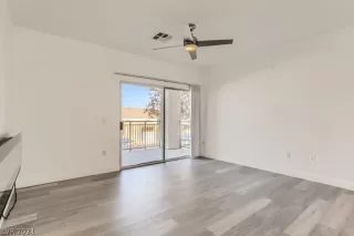 Photo #2: 2354975 Listing 