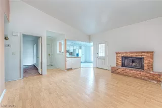 Photo #1: 2354978 Listing