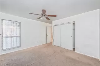 Photo #5: 2354978 Listing