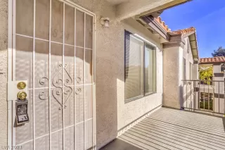 Photo #6: 2354990 Listing