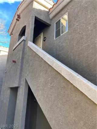 Photo #1: 2355004 Listing