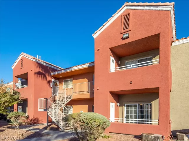 MLS: 2355010 Condo For Sale