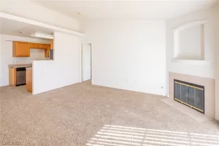 Photo #2: 2355010 Listing 