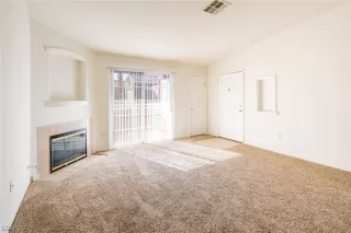 Photo #3: 2355010 Listing 