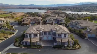 Photo #3: 2355050 Listing