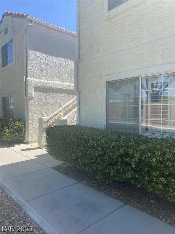 MLS: 2355056 Condo For Sale