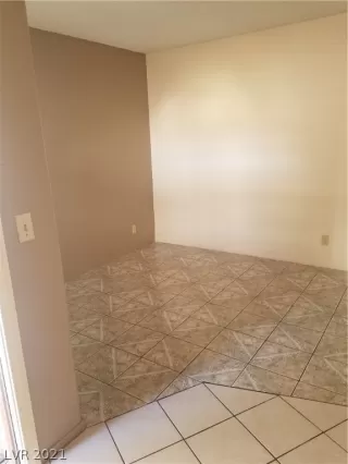 Photo #1: 2355056 Listing