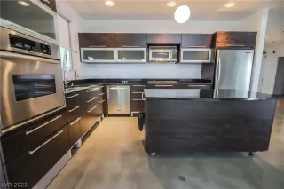 Photo #6: 2355084 Listing 
