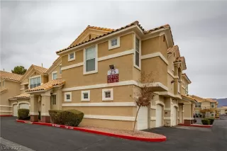 Photo #1: 2355094 Listing 