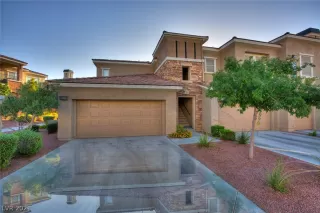 Photo #1: 2355117 Listing 