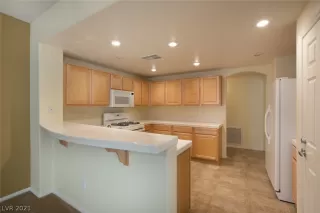 Photo #6: 2355117 Listing 