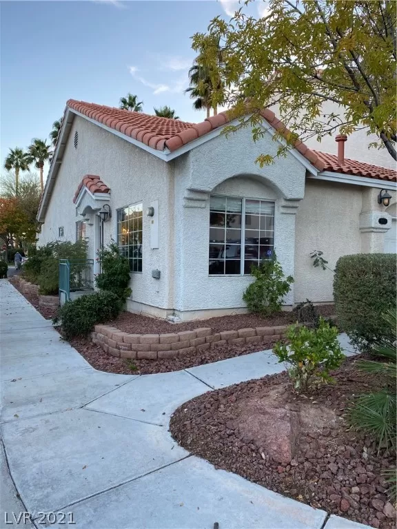 MLS: 2355138 Condo For Sale