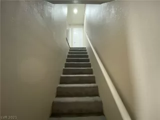 Photo #5: 2355144 Listing 