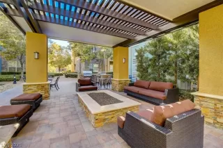 Photo #1: 2355152 Listing