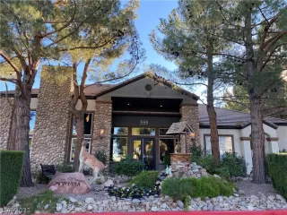 Photo #1: 2355158 Listing