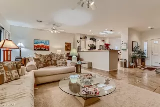 Photo #5: 2355199 Listing 