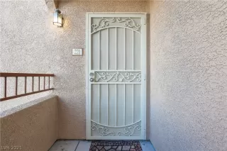 Photo #3: 2355254 Listing