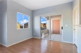 Photo #6: 2355254 Listing