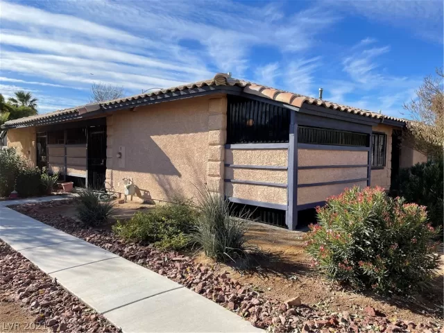 MLS: 2355306 Condo For Sale