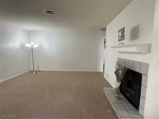 Photo #4: 2355306 Listing 