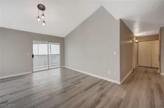 Photo #1: 2355310 Listing