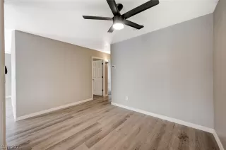 Photo #6: 2355310 Listing