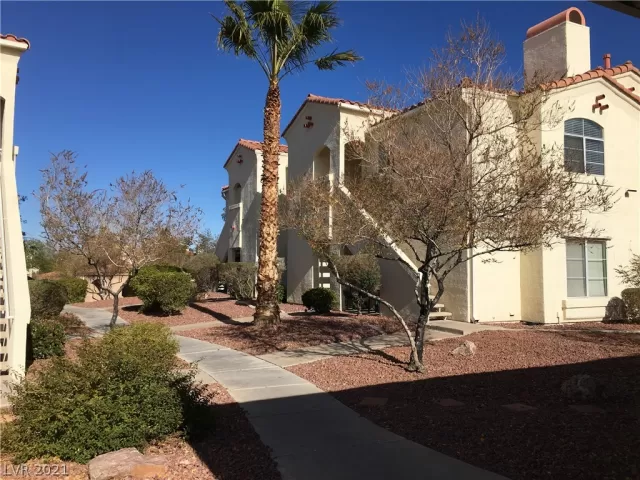 MLS: 2355340 Condo For Sale