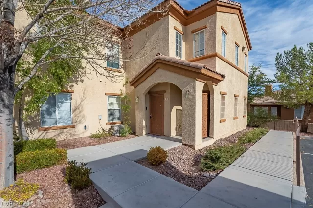 MLS: 2355347 Condo For Sale