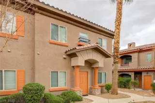 Photo #1: 2355388 Listing