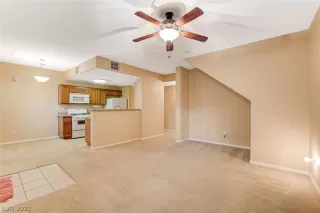 Photo #3: 2355388 Listing