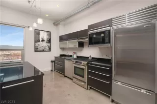 Photo #3: 2355414 Listing 