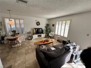 Photo #1: 2355415 Listing 