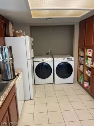 Photo #6: 2355423 Listing 