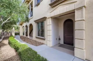 Photo #3: 2355442 Listing 