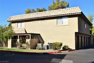 Photo #2: 2355446 Listing